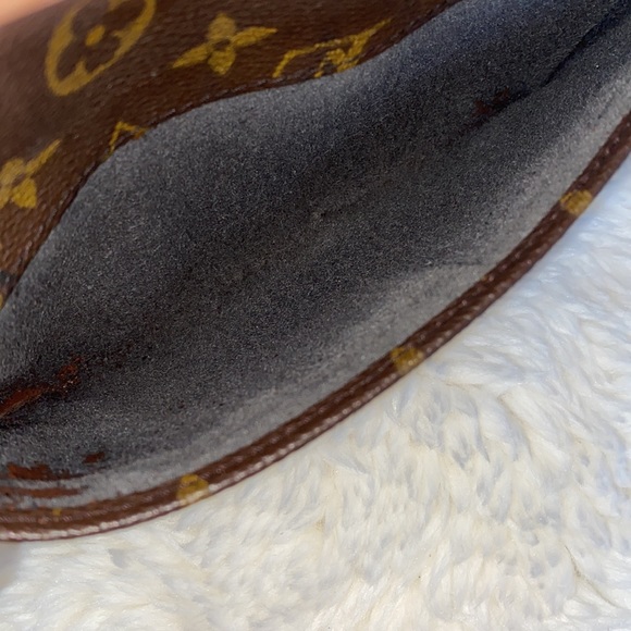 Louis Vuitton Monogram Wristlet/Clutch - Picture 12 of 16